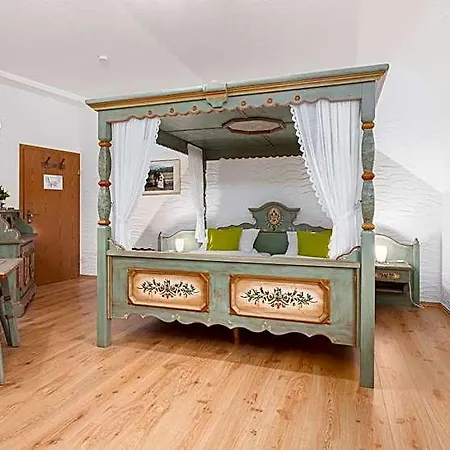 Landgasthof Hoelzer 3*
