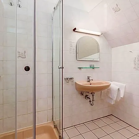 Hotel Landgasthof Hoelzer Fröndenberg