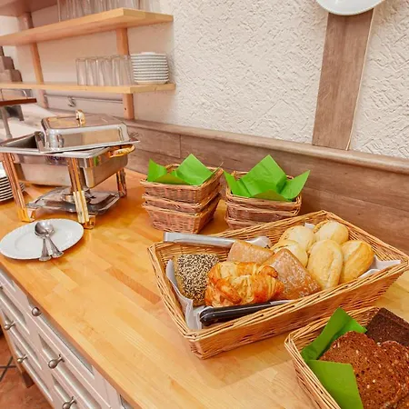 فندق Landgasthof Hoelzer 3*